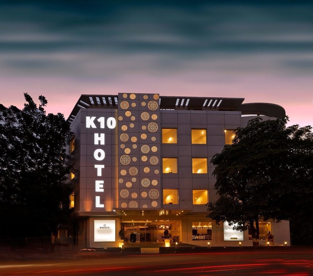 K10 Hotel Вадодара Екстериор снимка