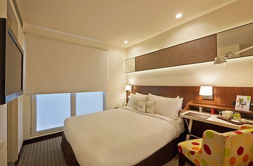 K10 Hotel Вадодара Екстериор снимка